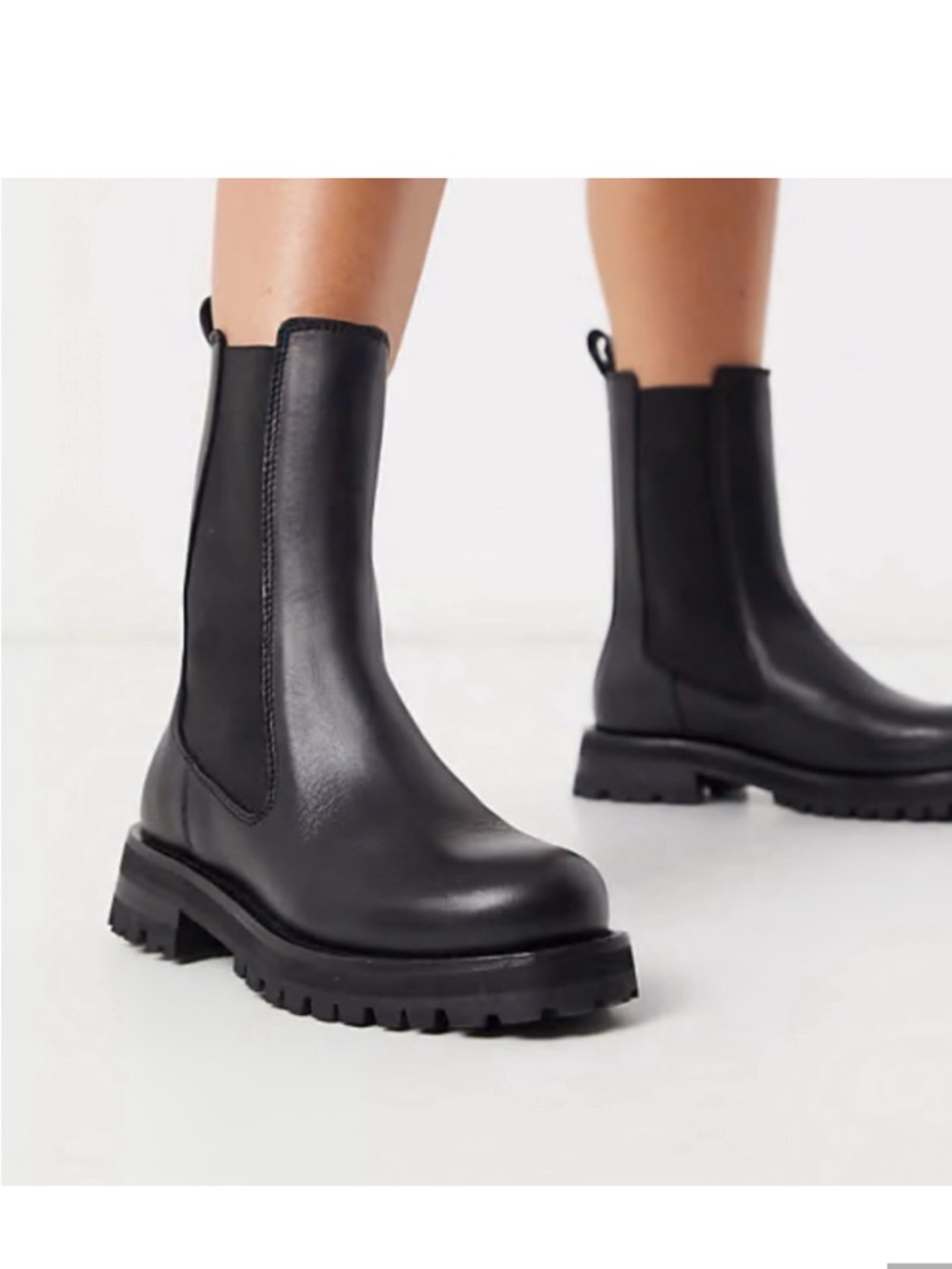 & other stories Chelsea leather ankle boots black NEW 38 US7 - Picture 2 of 12